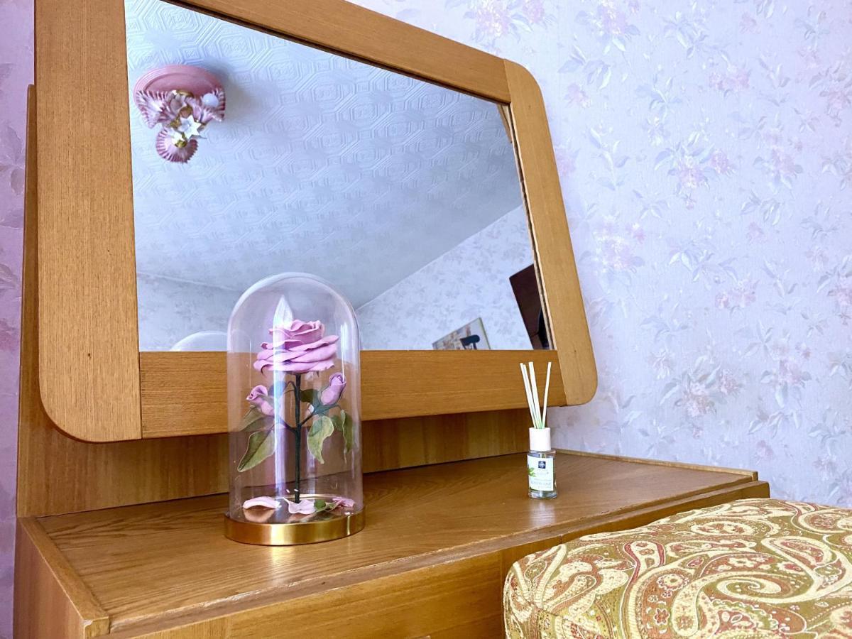 Spacious 3-Room Apartment & Parking リガ エクステリア 写真